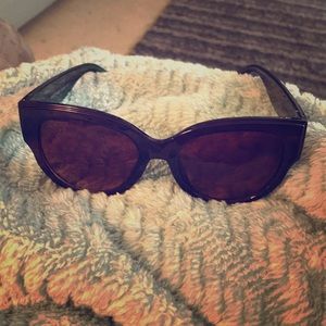 Gucci glasses with serial # and tags